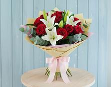 Букет цветов из:  Лилии и Розы в Жердевке
