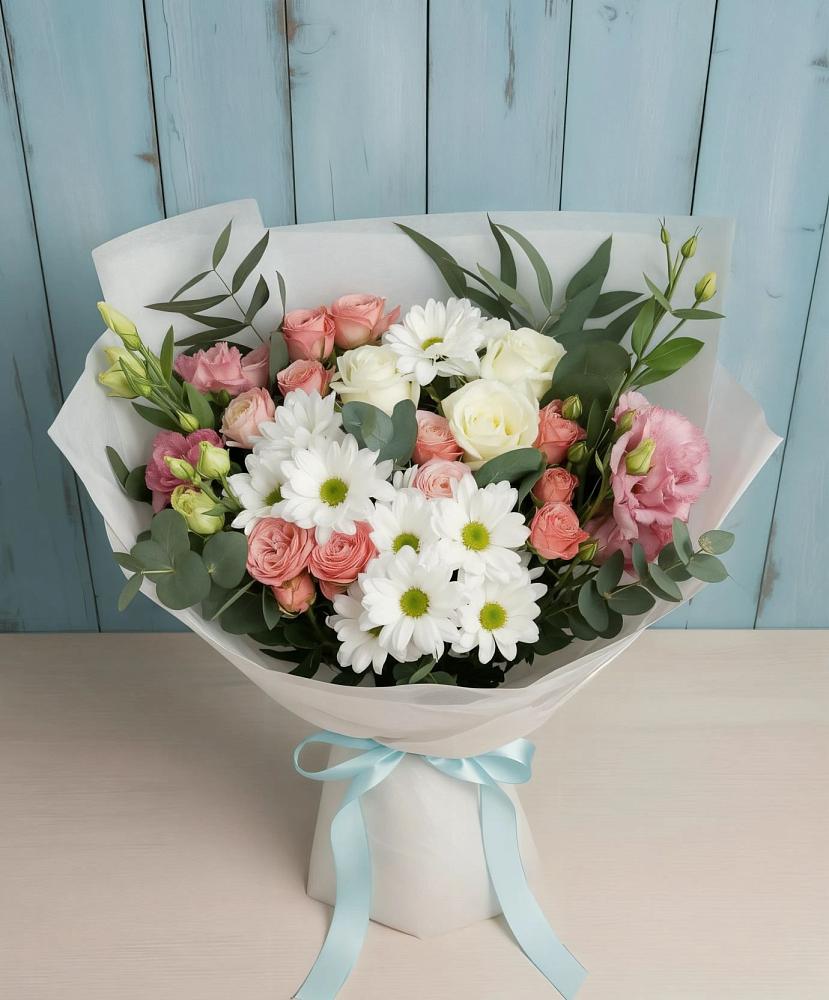 Букет цветов из: Розы, Лизиантусы и Хризантемы в Жердевке
