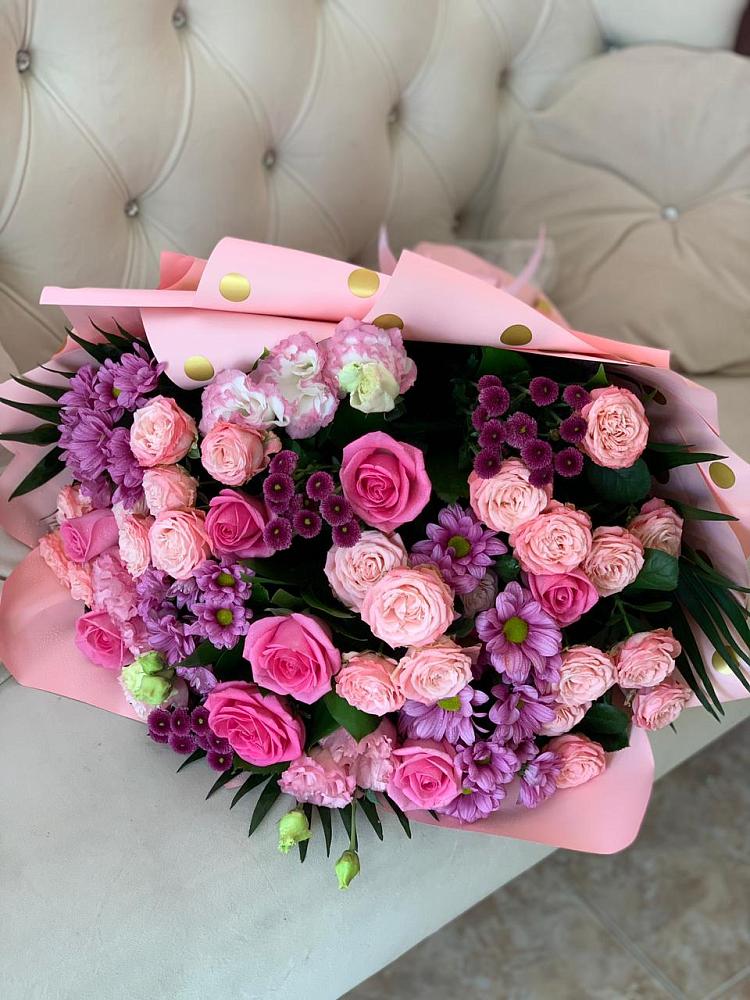 Букет цветов из: Хризантемы, Розы и Лизиантусы в Жердевке