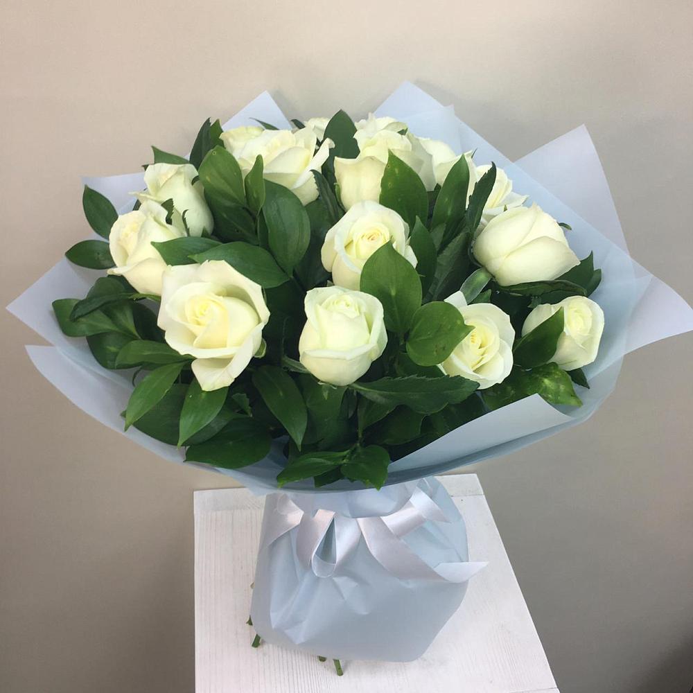 Букет 15 Белых роз Проуд в Жердевке