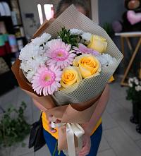Букет цветов из:  Герберы, Розы и Хризантемы в Жердевке