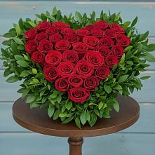 Цветочная композиция из Розы в виде сердца в Жердевке