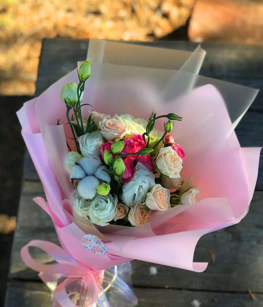 Букет цветов из: Розы и Лизиантусы в Жердевке