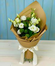 Букет цветов из:  Хризантемы и Лизиантусы в Жердевке