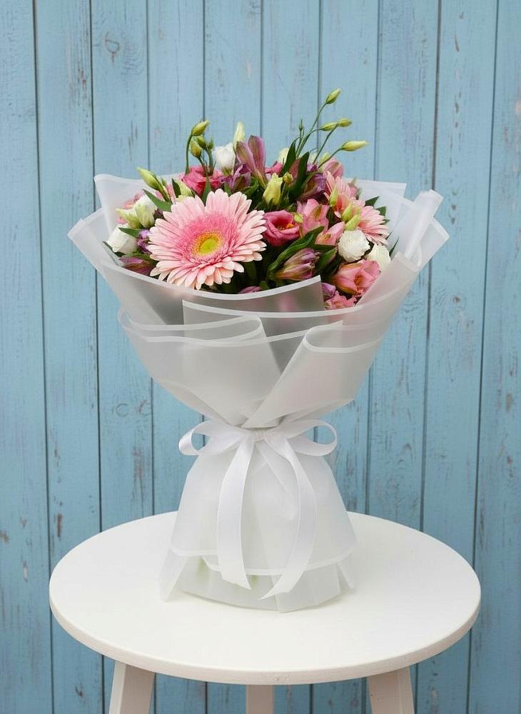 Букет цветов из: Герберы, Альстромерии и Лизиантусы в Жердевке