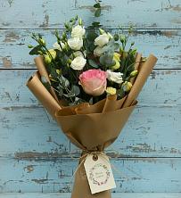 Букет цветов из:  Розы и Лизиантусы в Жердевке